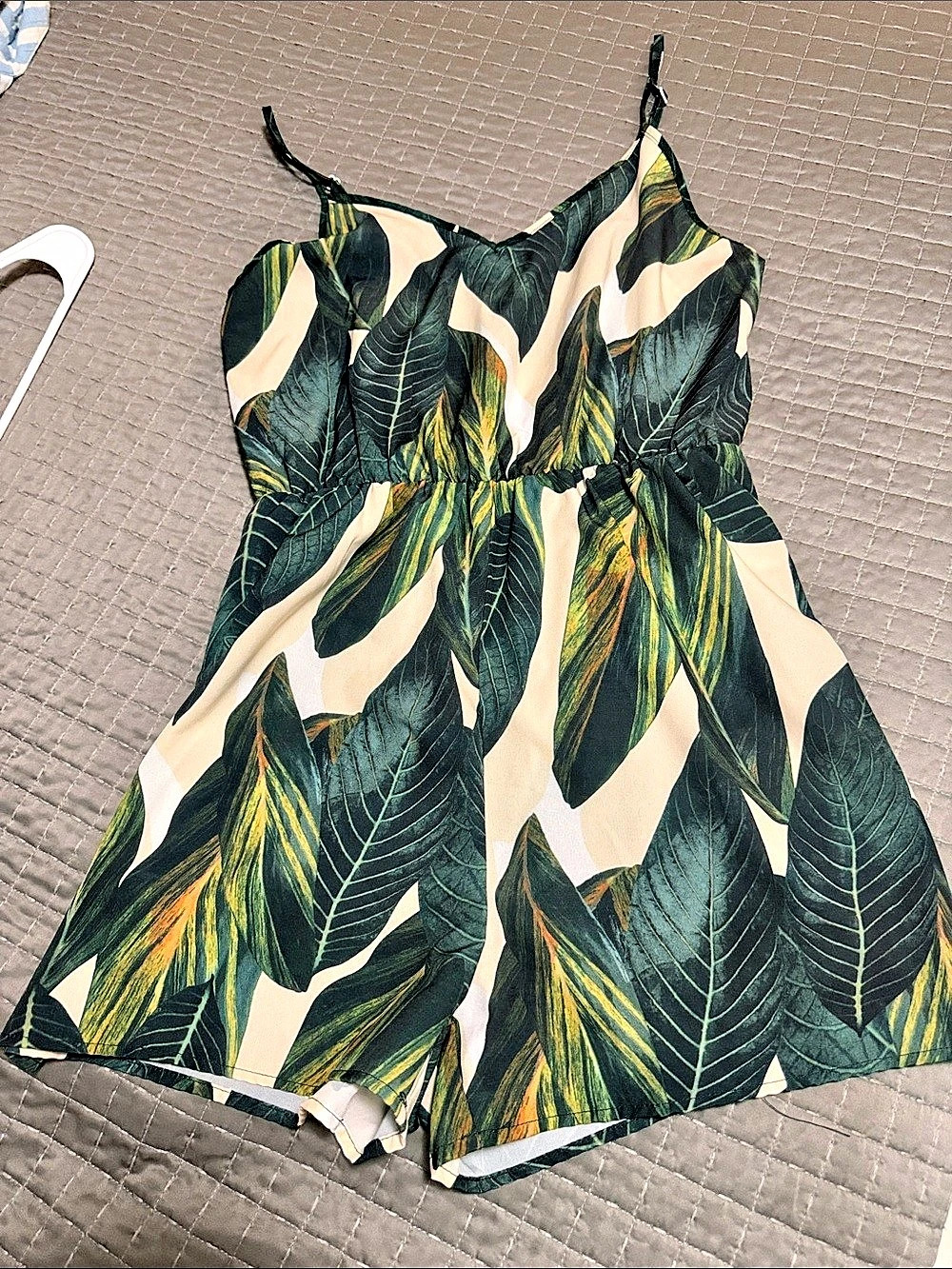SHEIN Leaf Print Romper Green & Cream Medium